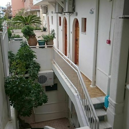 Lovely Holidays Hotel Херсонисос Екстериор снимка