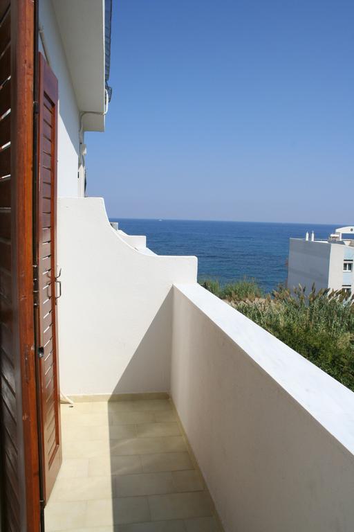 Lovely Holidays Hotel Херсонисос Екстериор снимка