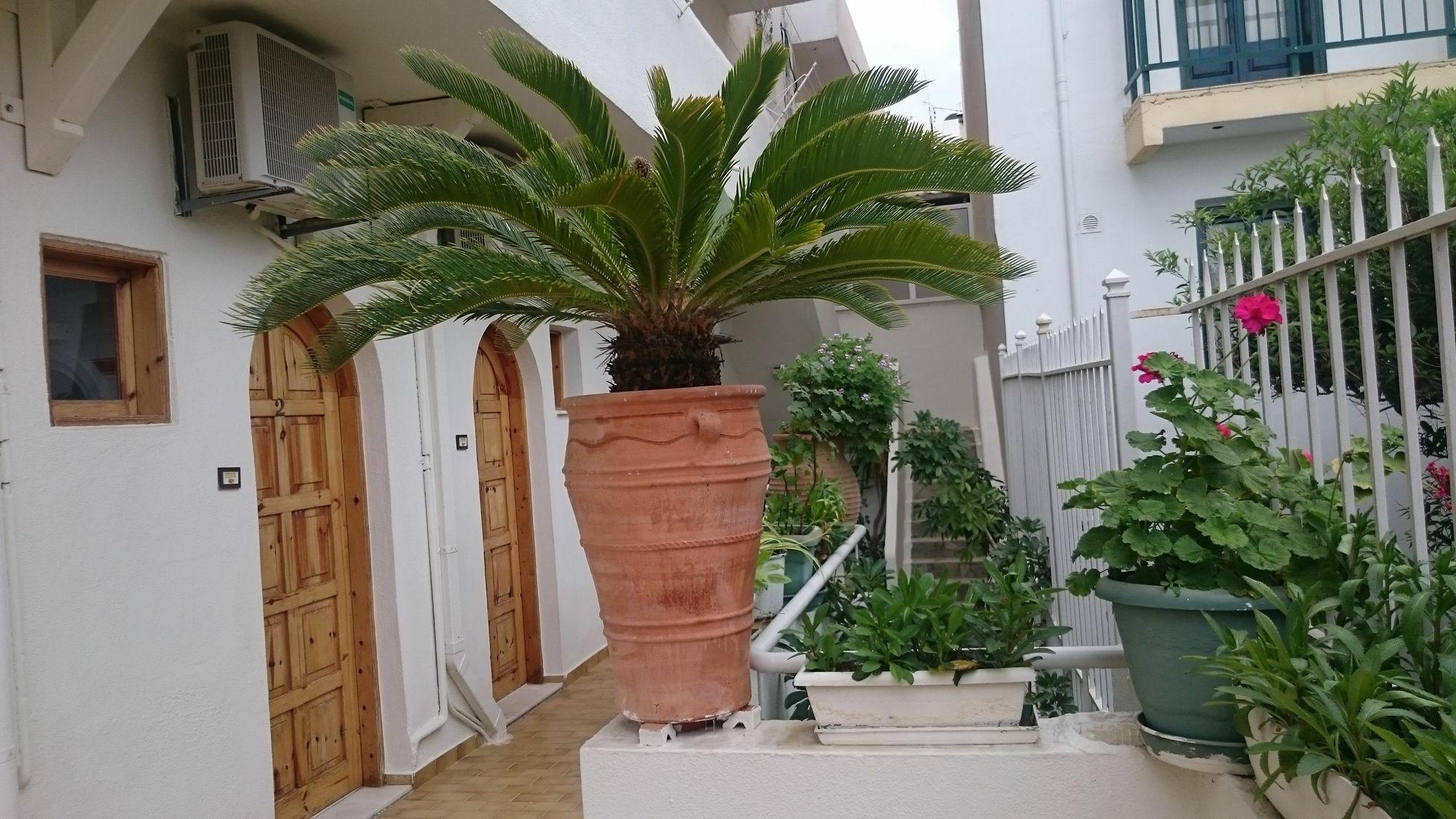 Lovely Holidays Hotel Херсонисос Екстериор снимка